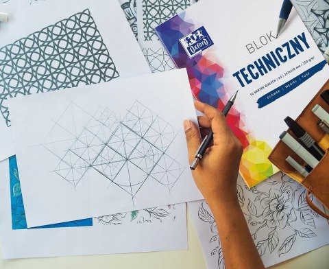 Blok techniczny szkolny A3 biały 10 kartek 250g 400093232 OXFORD