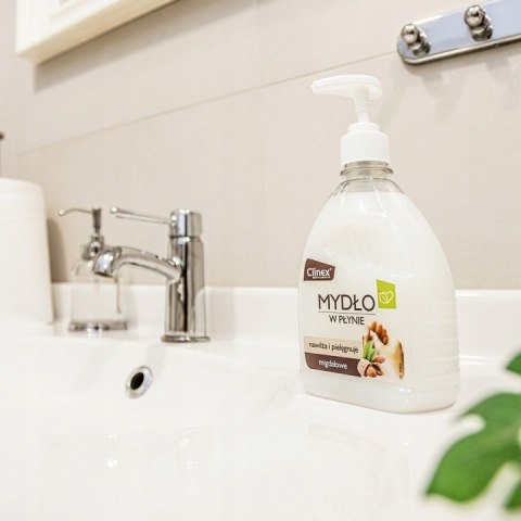 Mydło w płynie z dozownikiem uniwersalne Liquid Soap migdałowe 500ml CL77718 CLINEX