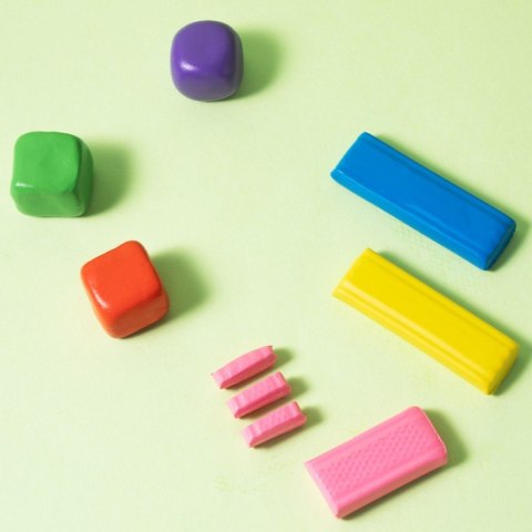 Plastelina 12 kolorów wałeczki EH719-12 DELI